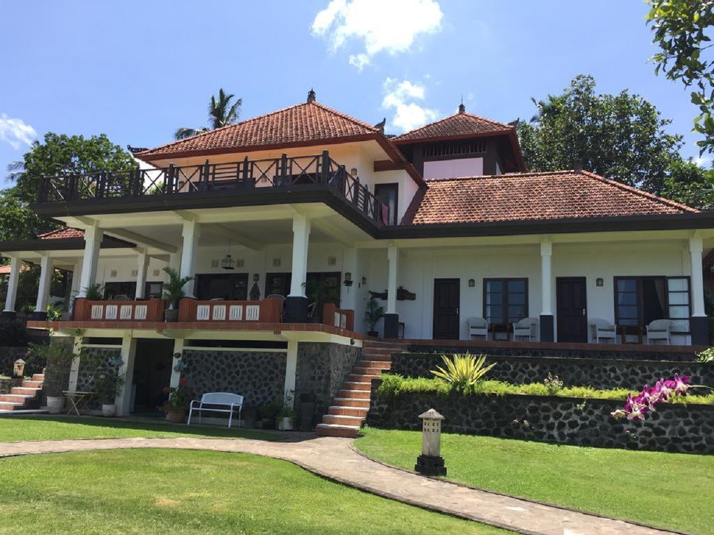 Bukit Asri Lodge Seraya Exterior foto